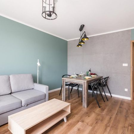 Poznan Serbska 2 Miejsca Parkingowe By Noclegi Renters Exteriör bild